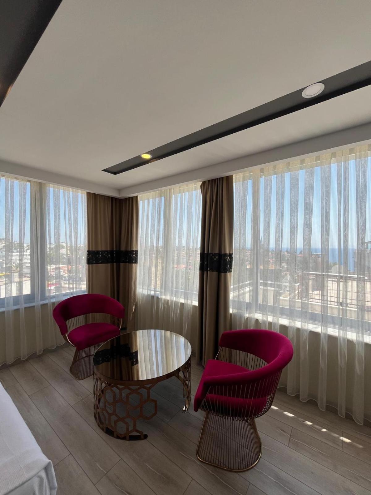 Golden Lux Hotel アンタルヤ エクステリア 写真