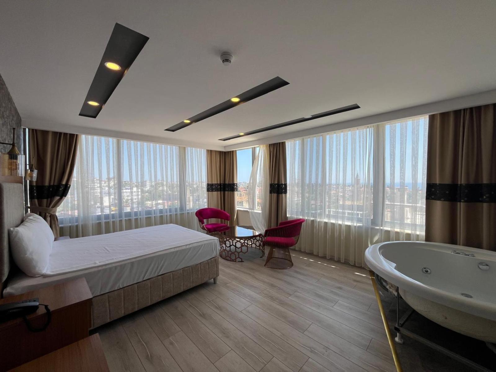 Golden Lux Hotel アンタルヤ エクステリア 写真