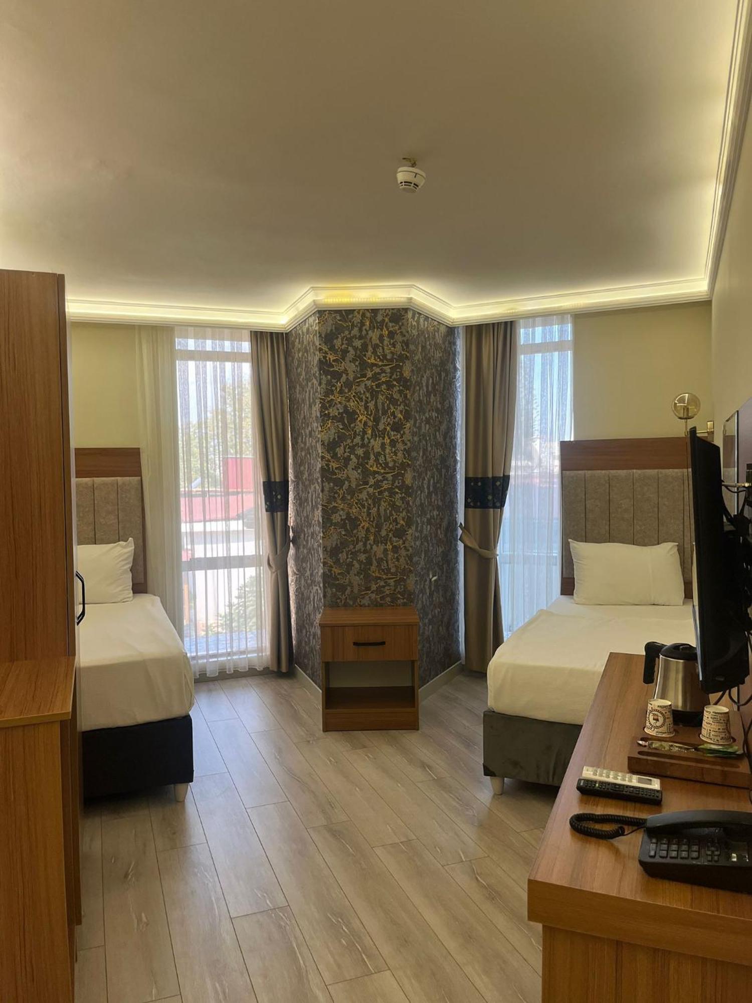 Golden Lux Hotel アンタルヤ エクステリア 写真