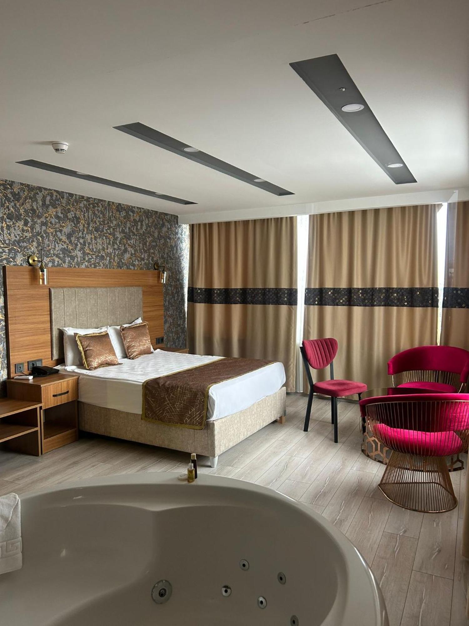 Golden Lux Hotel アンタルヤ エクステリア 写真